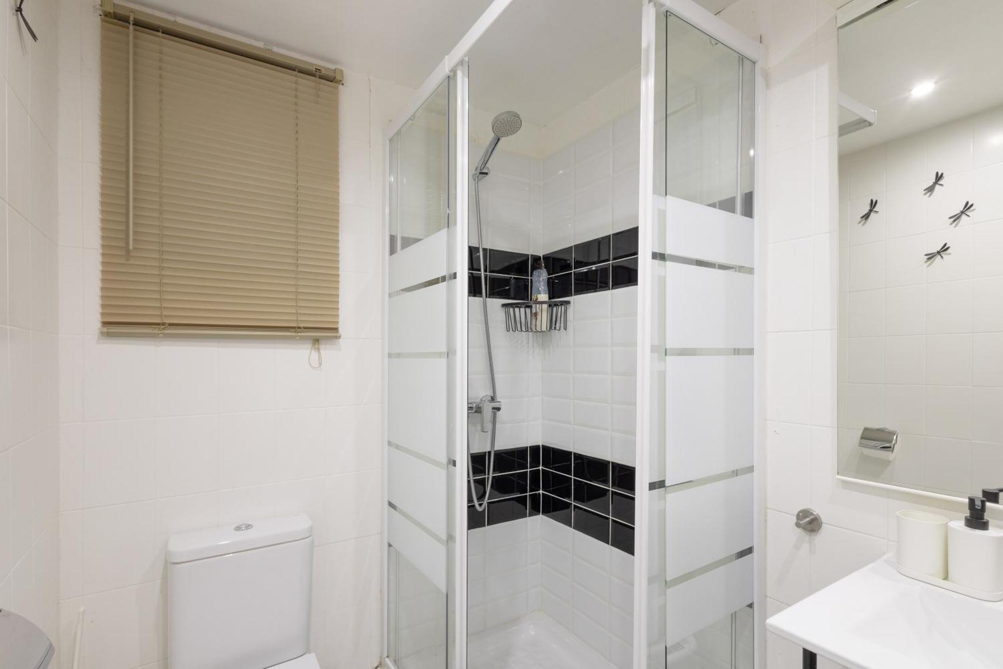 Bonito Piso Cerca De Park Guell Apartment บาร์เซโลนา ภายนอก รูปภาพ
